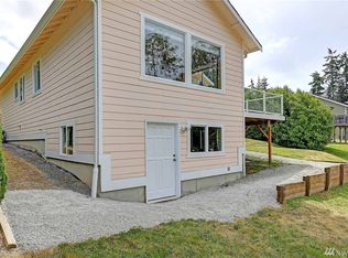1566 Rhododendron Dr, Camano Island, WA 98282