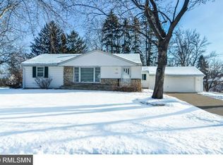 401 Utah Ave S, Golden Valley, MN 55426