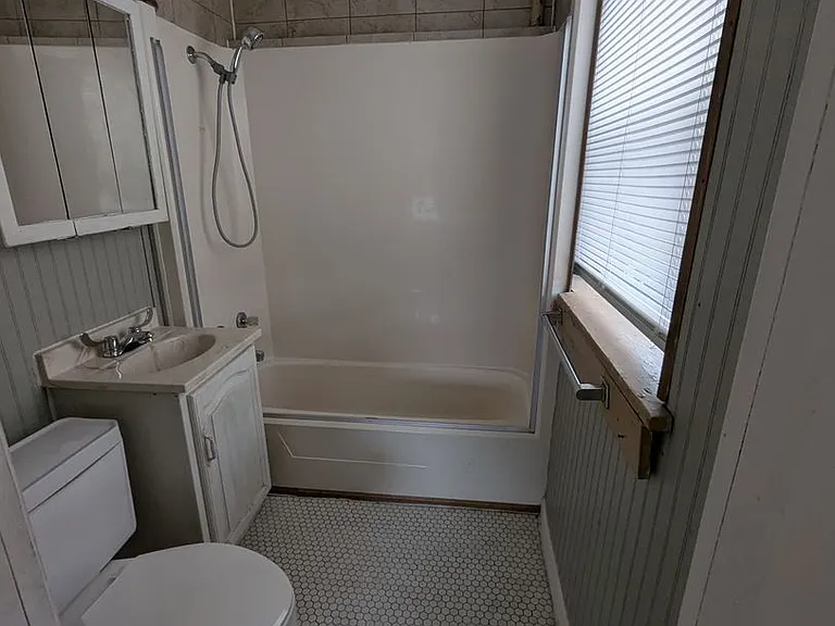 415 S Broadway St #3 — Photo 10