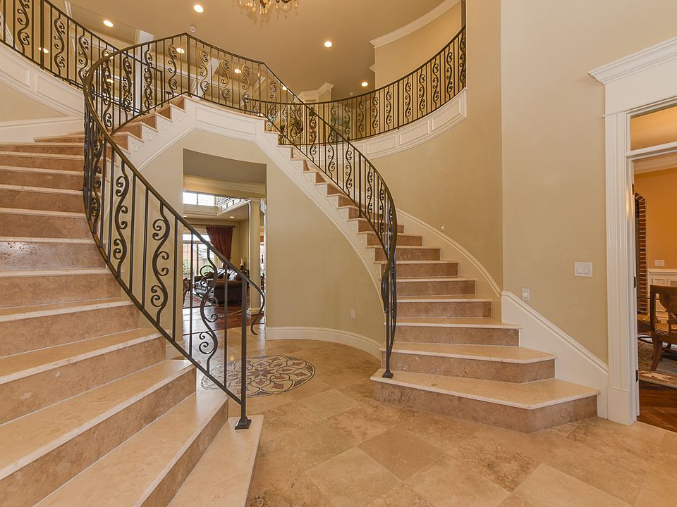 1st image of 1921 Benecia Dr