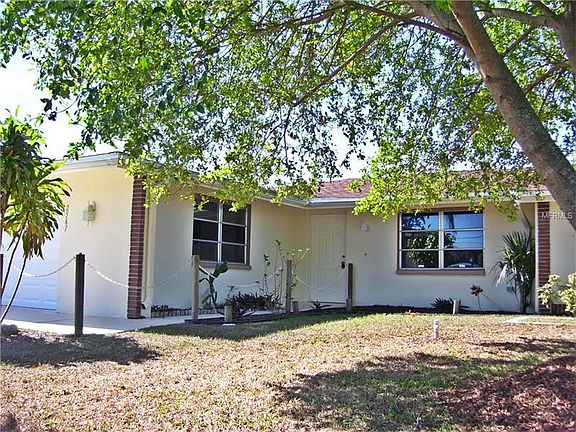 2nd image of 2567 Lake View Blvd