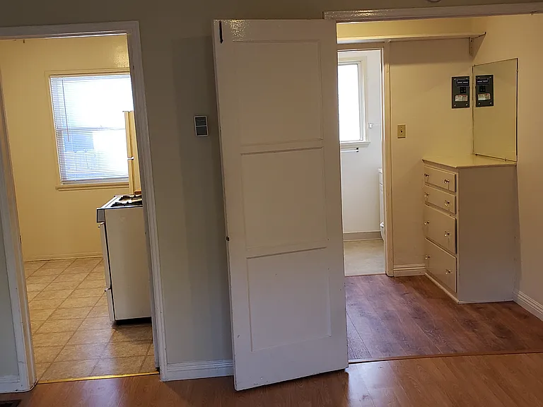 3616 E 2nd St #3 — Photo 3