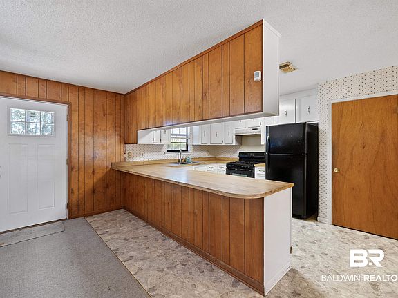 5th image of 2890 Charmingdale Dr E