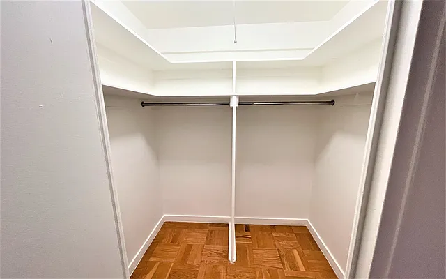 Rented by Manhattan Realty Group | media 13