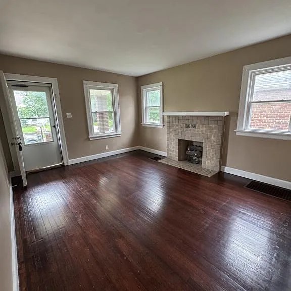 8311 Jadwin St — Photo 3
