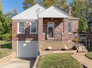 3704 Killarney Ct, Saint Louis, MO 63114