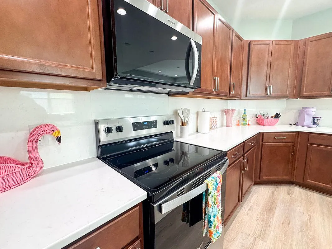 2 bed, 2.0 bath, 1787 sqft, $3,400 — Photo 4