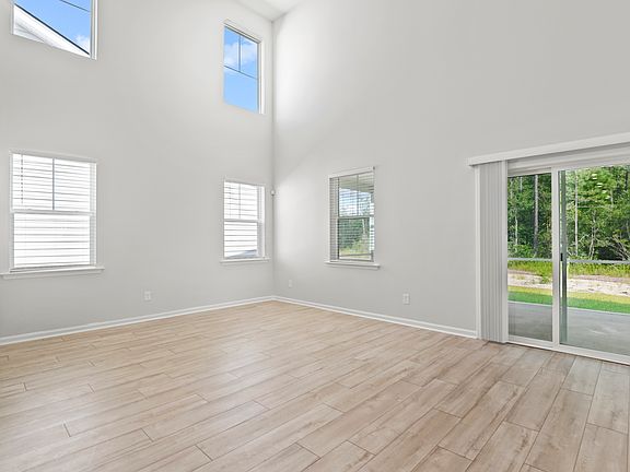 5th image of 138 Belfort Pl