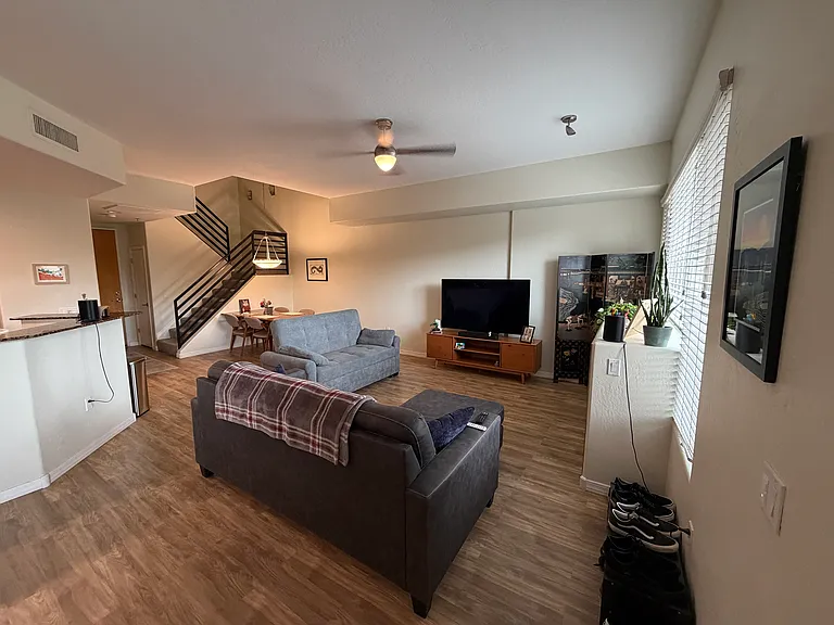 17 W Vernon Ave #21 — Photo 4