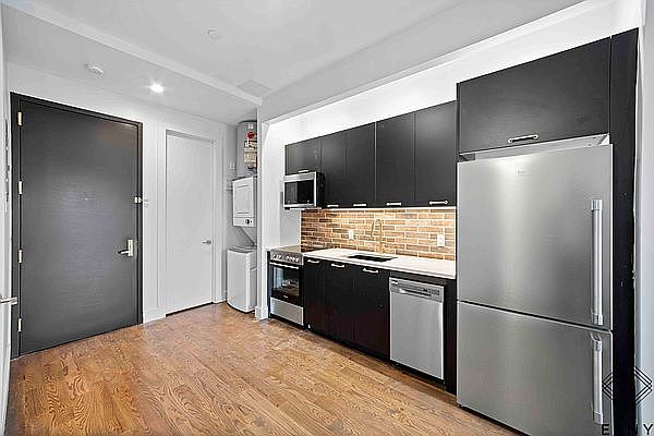 1st image of 99 Varet St #5C