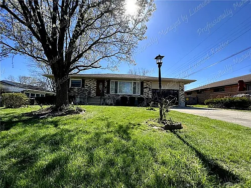3865 Greenbelt Ave Photo 1