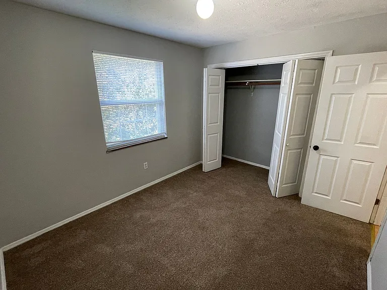 Ironwood Apartments — Photo 13