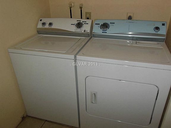 4th image of 565 Sellers Pl #Na