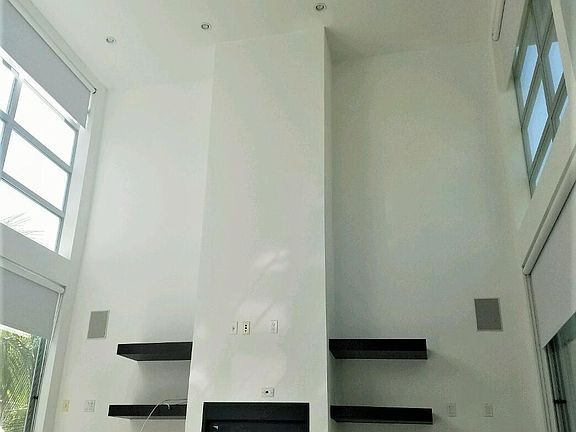 5th image of 807 Huntley Dr #809