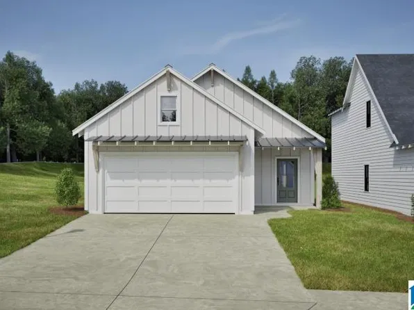 393 Shiloh Creek Dr, Calera, AL 35040