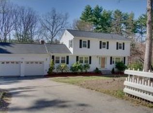 5 Sharon Rd, Windham, NH 03087