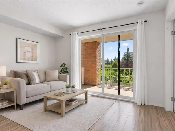 16 E Country Village Bay NE #2205, Calgary, AB T3K 5Y9