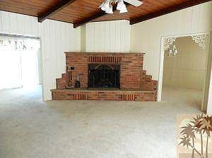 3rd image of 25955 Oakwood St