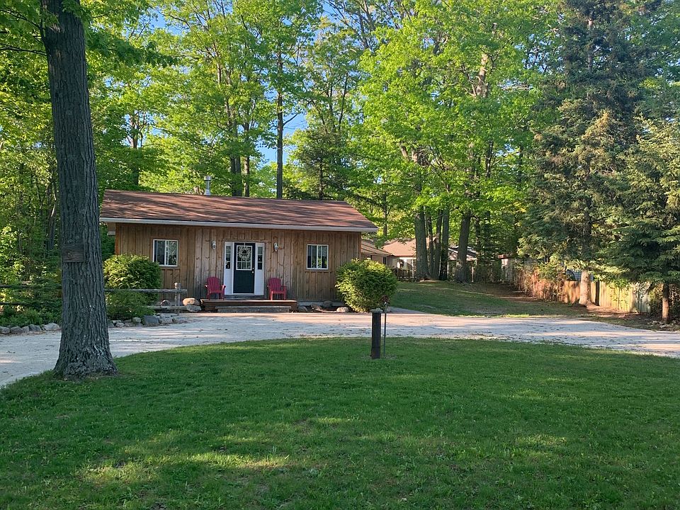 1st image of 1833 Tiny Beaches Rd S