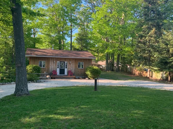 1833 Tiny Beaches Rd S, Tiny, ON L0L 1P1