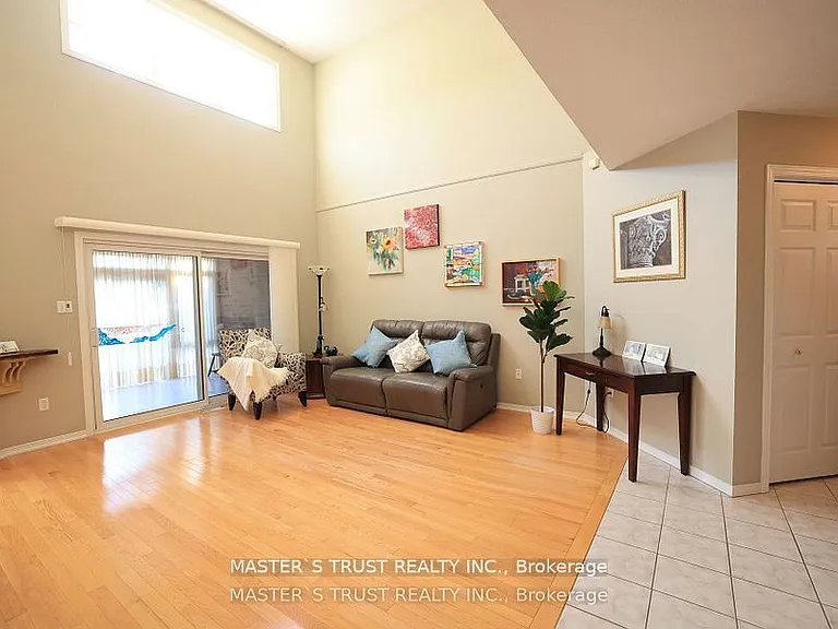 784 Gordon St #6 — Photo 6