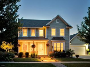 945 Fox Knoll Dr SW, Rochester, MN 55902