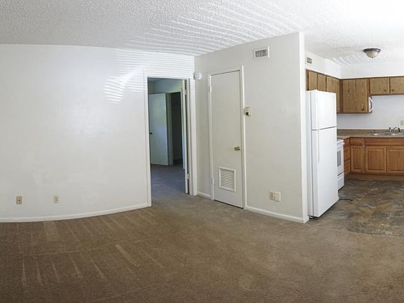 007_Living Room 2_08112021