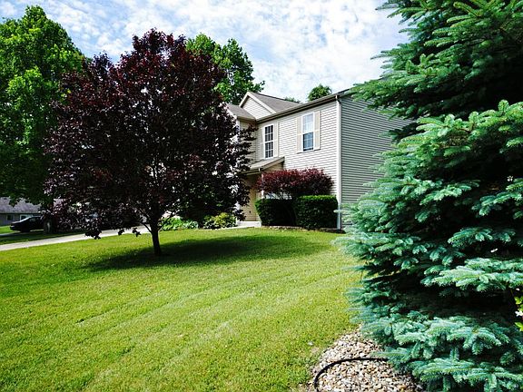 3rd image of 1344 Sycamore Ln