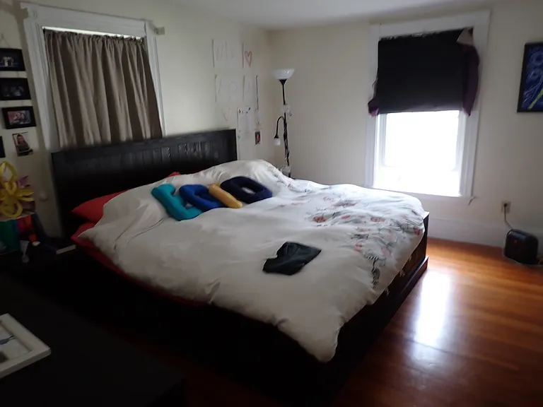 124 Reservoir St — Photo 15