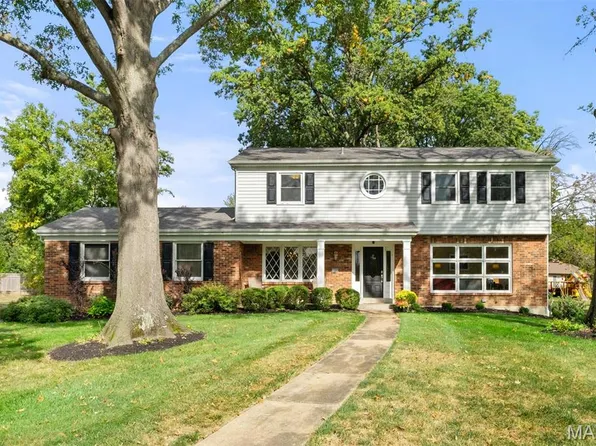 11563 Templar Dr, Saint Louis, MO 63141