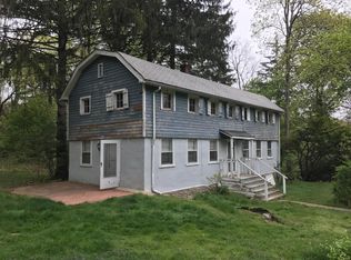 125 Red Schoolhouse Rd #2, Spring Valley, NY 10977