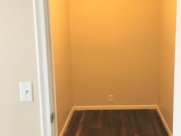 4th image of 3008 Mason St