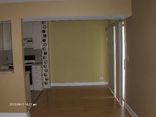4th image of 326 Bayview Pt