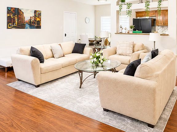 5th image of 3209 Silver Springs Way