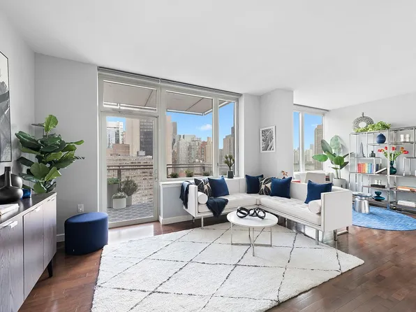 225 E 34th St APT 21I, New York, NY 10016