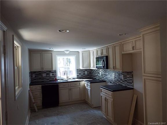 5th image of 319 E 4th Ave #A/b