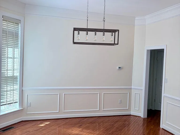 2178 Harithy Dr — Photo 2