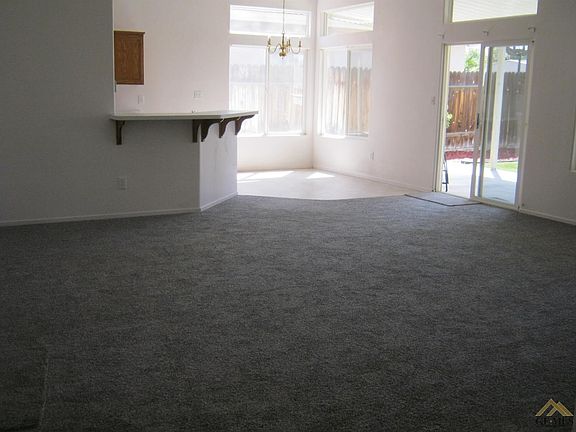 4th image of 11001 Fangio Ct
