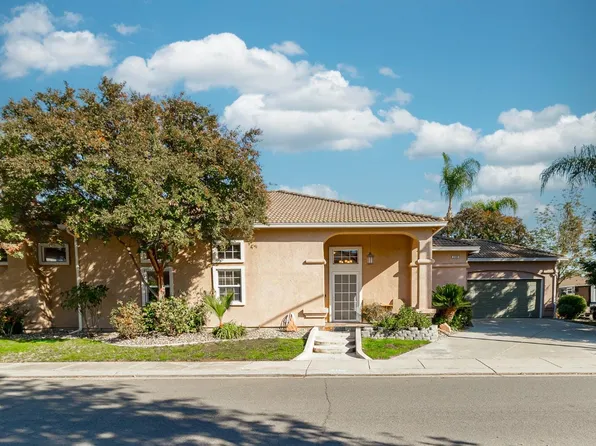 2100 Paramont Way, Modesto, CA 95355