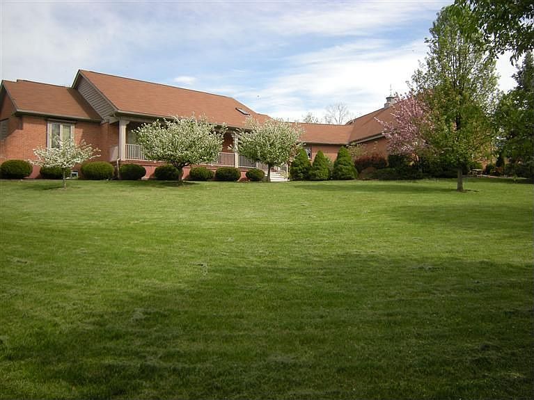 1st image of 1734 Woodland Trl
