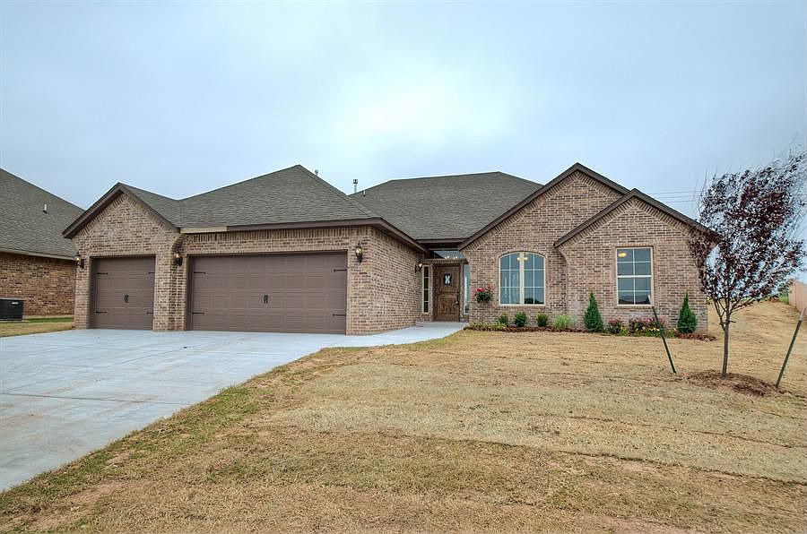 1st image of 1304 Brice Dr