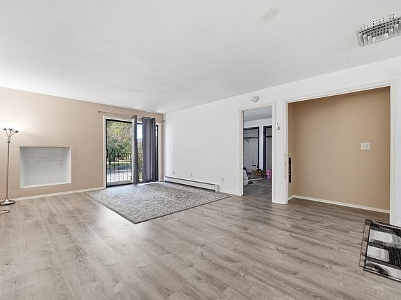 4th image of 373 Ridges Blvd APT 205