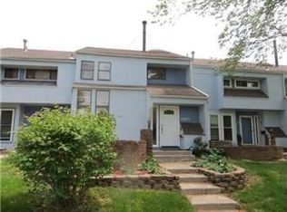 10071 N Locust St, Kansas City, MO 64155