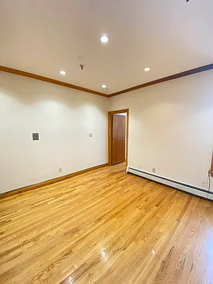 Rented by The Brokerage Group LLC | media 10