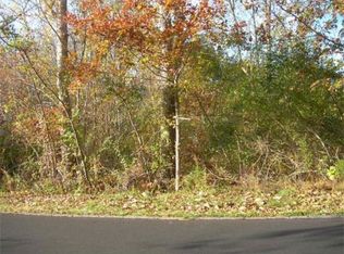 23 High Hill Rd, Dartmouth, MA 02747