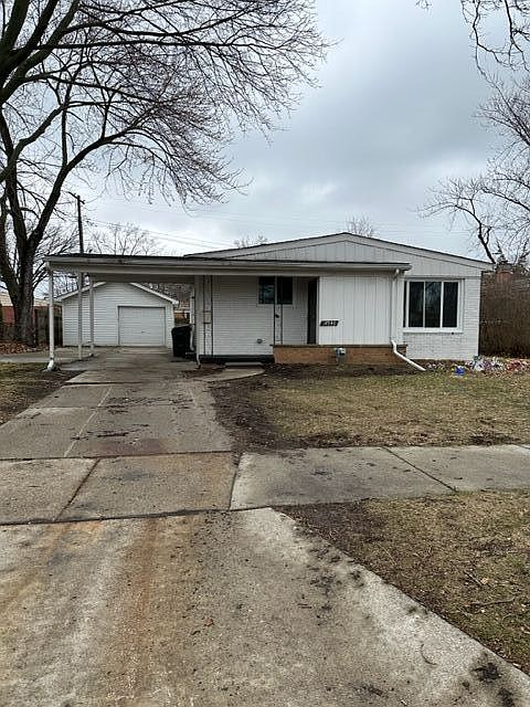 1st image of 14540 Leslie St