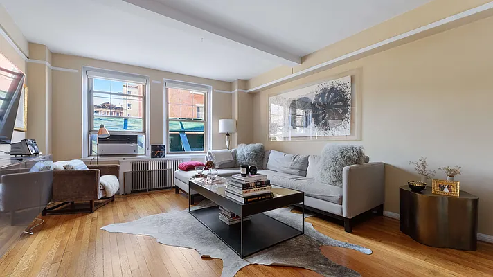 Rented by Compass | media 7