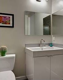 2nd image of 909 El Centro St Unit 101