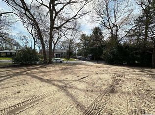 34 Wintergreen Dr, Coram, NY 11727