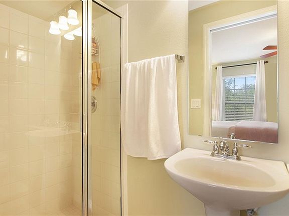 5th image of 10144 Arbor Run Dr Unit 5